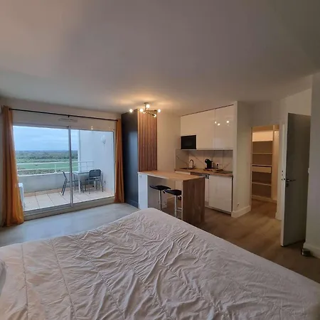 Apartment Natureva Acces Piscine 224 B - Luxe - 2 Personnes